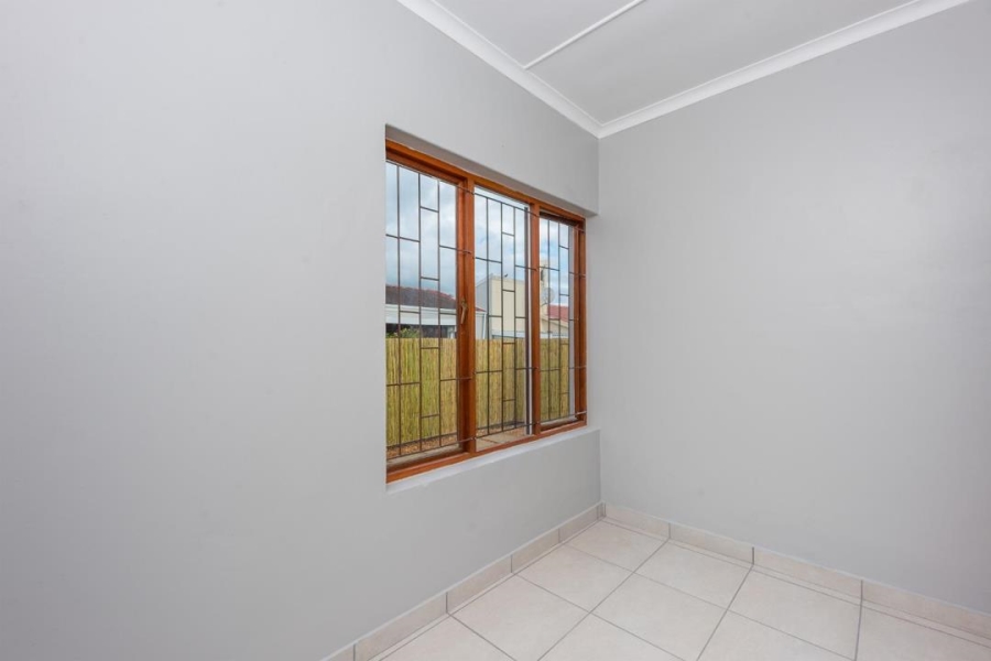 3 Bedroom Property for Sale in Heather Park Western Cape